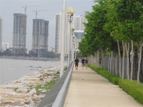 10 USD Journeys: Tokong in the Beach - Tanjung Tokong Beach :)