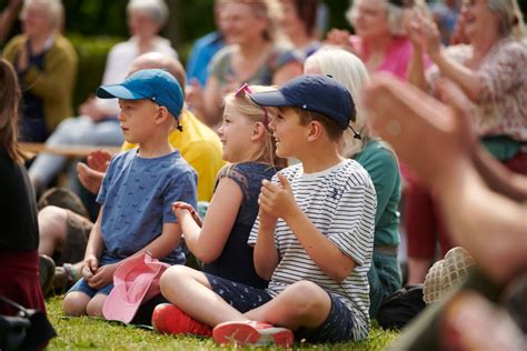 Familien Feiern Buntes Fest Am Hangar Detmoldplus