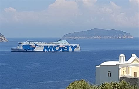 Il traghetto più grande del mondo è made in Ponza e a Ponza arriva per