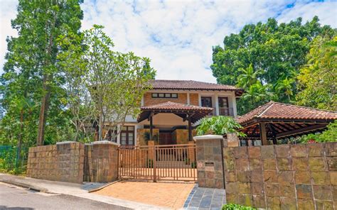 Singapore Mansions along Nassim Road Go on Sale for Record Asking Price ...