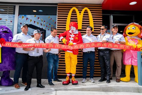 Mcdonalds Abre Sus Puertas En Esquipulas Directorio Ccg