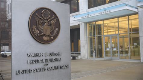 Crews To Begin Installing Fencing Around St Paul Federal Courthouse