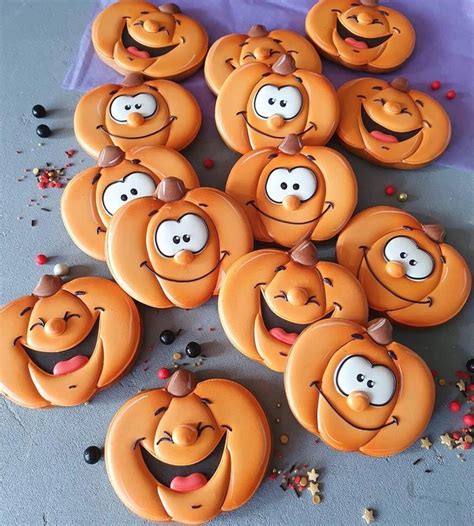 Pin By E Vd Berg On Halloween Cookies Halloween Sugar Cookies