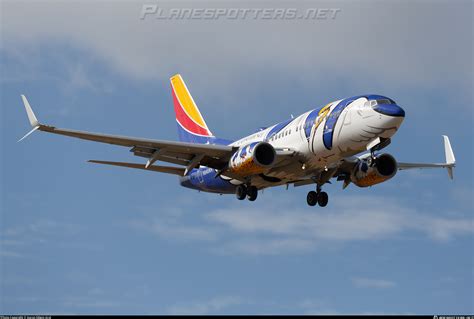 N Wn Southwest Airlines Boeing H Wl Photo By Aaron Edwin Arul