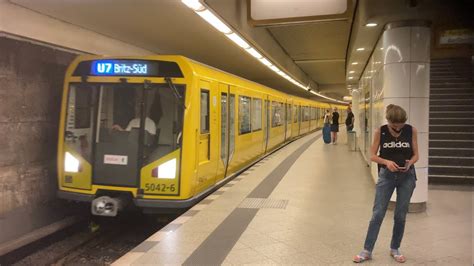 U Bahn Berlin Mitfahrt Im H Zug Auf Der U Adenauerplatz Konstanzer