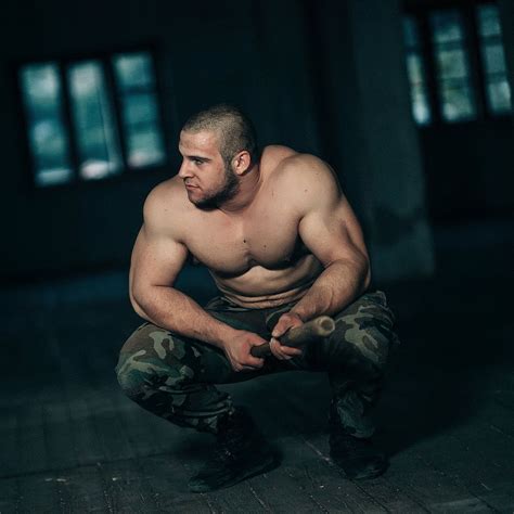 Muscle Lover - The World of Bodybuilders: Super-Heavyweight bodybuilder ...