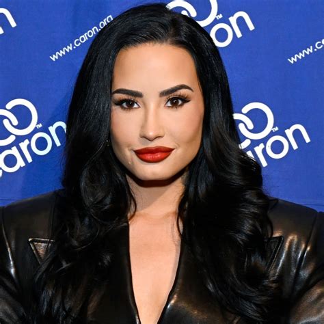 Bikini Clad Demi Lovato Displays Slimmed Down Physique In Scorching