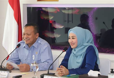 Jadi Tersangka Edhy Dan Istri Pakai Duit Suap Untuk Shopping Barang