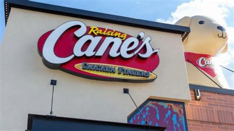Raising Cane's Delivery: How to Order Raising Cane's Food for Delivery ...