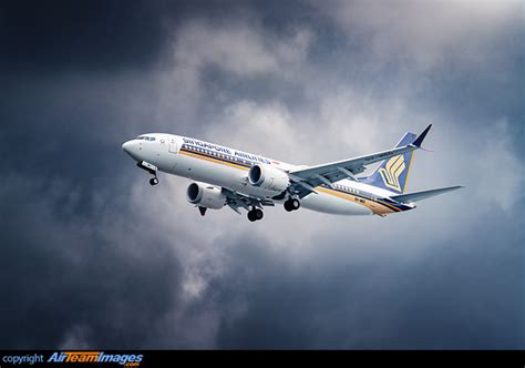 Boeing 737 8 Max Singapore Airlines 9v Mbd