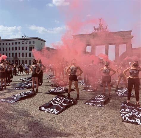 Femen Aktivistinnen Und Nackter Protest Welt