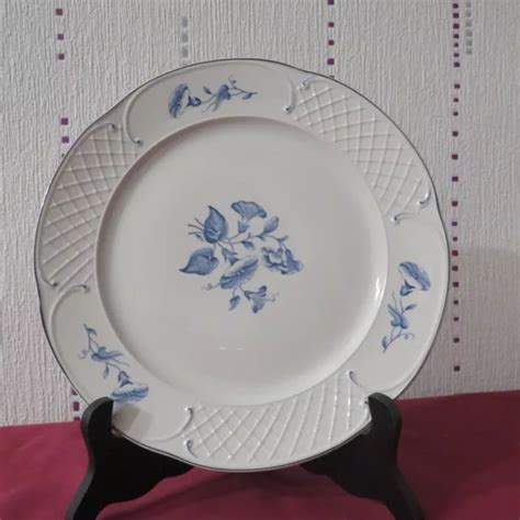 1 ASSIETTE PLAT en porcelaine villeroy et Boch modèle val bleu Ø 24 cm