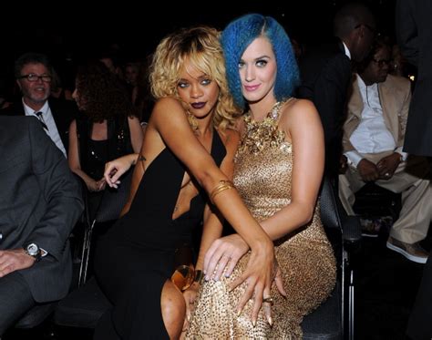 Katy Perry Sesso Con Rihanna Diatonico