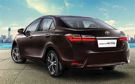 Toyota Corolla Altis Images | Corolla Altis Exterior, Road Test and Interior Photo Gallery