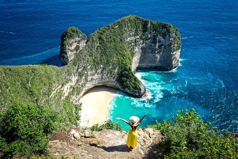 Kelingking Beach Nusa Penida T Rex Cliff Hike In Bali