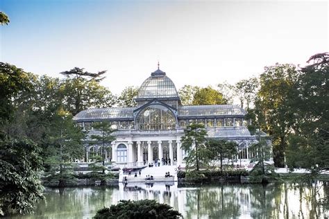 Palacio De Cristal Retiro Parque Del Retiro Estanque Reflexión Madrid Paisaje Cultura