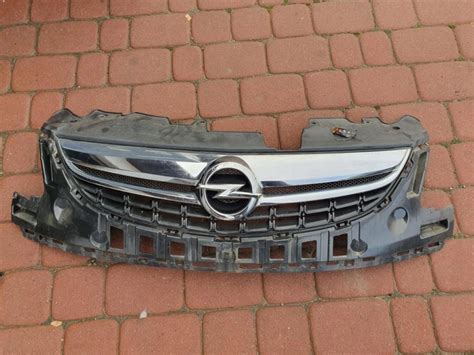 Grill przód przedni LIFT Opel Corsa D 13286000