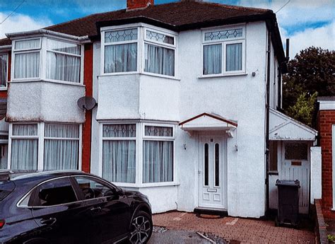 3 Bed Semi Detached House To Rent In Milburn Road Kingstanding