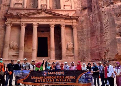 Sejarah Petra Jordania Satriani Wisata Umroh Dan Muslim Tour