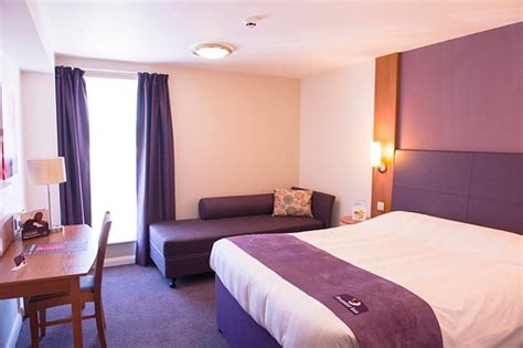 Premier Inn London Hanger Lane Hotel Prezzi E Recensioni 2024