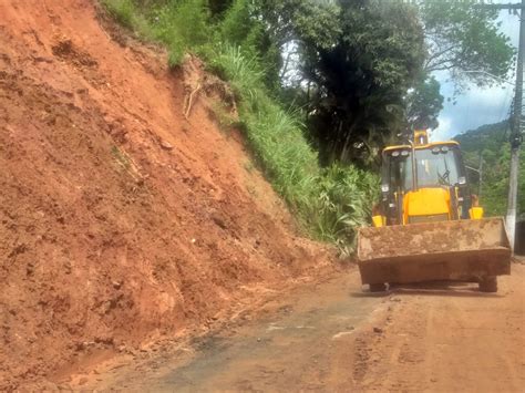 Prefeitura de Marechal Floriano conclui remoção de barreira na sede de