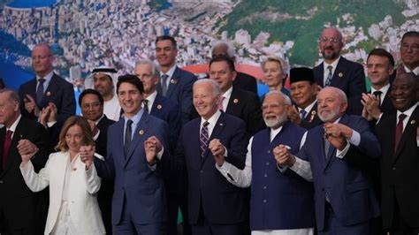 Rio G20 Summit Cohort Takes Second Picture This Time With Joe Biden