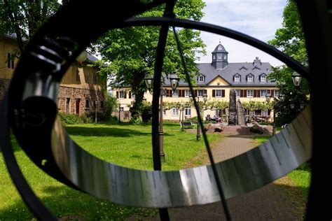 Weinwochenende im Jagdschloss Niederwald Der Varta Führer