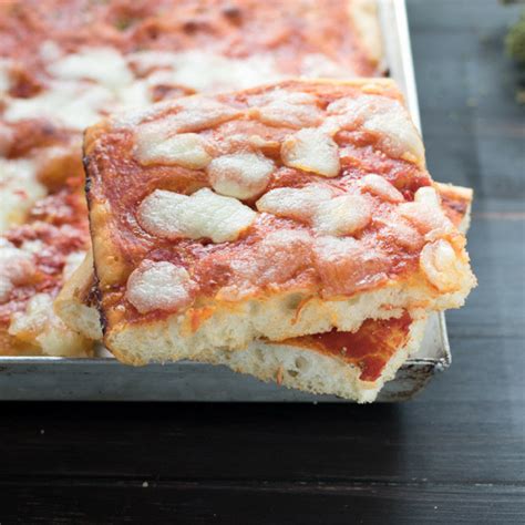 Pizza In Teglia Ricetta Fatto In Casa Da Benedetta