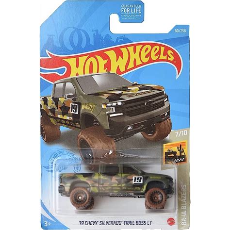 Masinuta Metalica Hot Wheels Chevy Silverado Trail Boss LT Verde