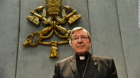 El Cardenal George Pell Tesorero Del Vaticano Culpable De Abuso