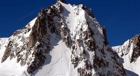 Dramma Sul Monte Bianco Morti Due Alpinisti Francesi