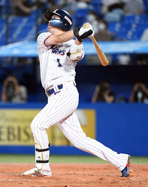 山田哲人 恋みくじで大吉も通常のは大凶引いていた プロ野球写真ニュース 日刊スポーツ