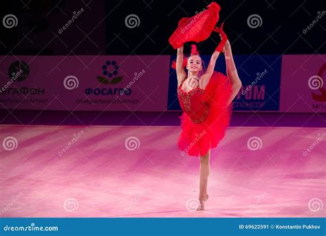 Rhythmic Gymnast Dina Averina Editorial Photo - Image of concentration ...