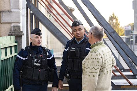 Gendarme En Brigade La Gendarmerie Recrute