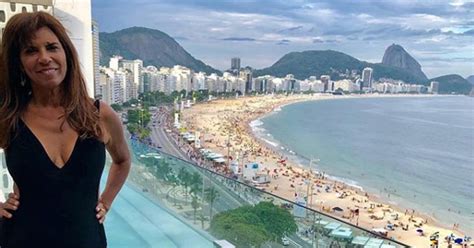 El alegato de Anamá Ferreira por una mujer al natural con una foto en bikini a los años