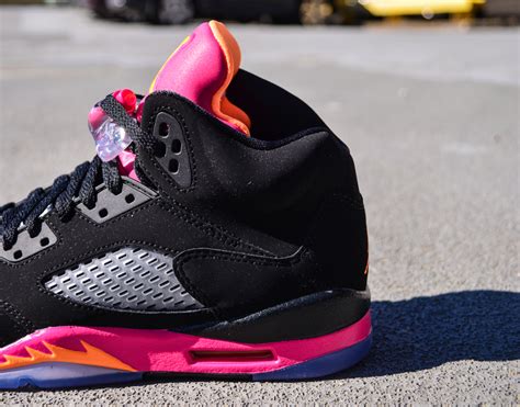 Air Jordan V 5 Retro Gs Black Bright Citrus Fusion Pink New