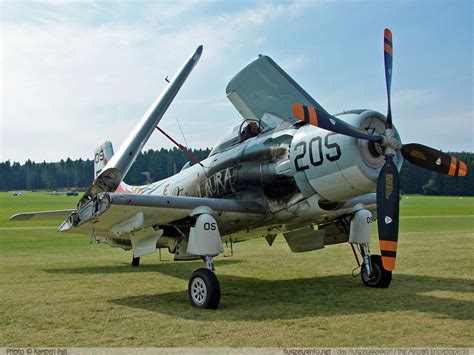 Douglas Ad A 1 Skyraider Technische Daten Beschreibung