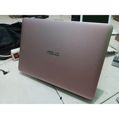 Jual Laptop Asus X441b Amd A4 Ram 4gb Windows 10 Shopee Indonesia