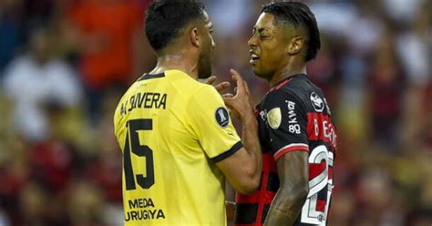 Conmebol divulga áudio do VAR em lances de Flamengo x Peñarol