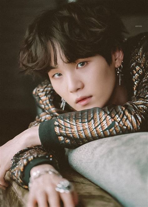 ̈ On Twitter In 2021 Min Yoongi Yoongi Vogue Photoshoot