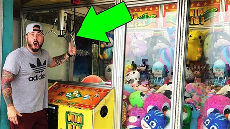 Winning From A Room Size Claw Machine Biggest Ever Claw Machine