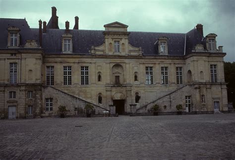 Palace at Fontainebleau - Larry Speck