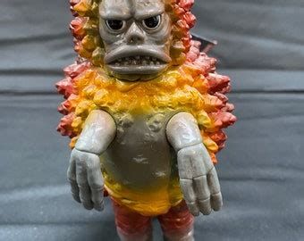 NEW W tagbandai Ultraman Ultra Monster kaijū Dada Soft Vinyl Figure