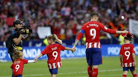 Fernando Torres takes the next step of his coaching career at Atletico Madrid B - Football España