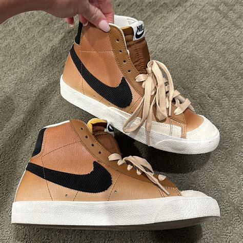 Nike 2021 Wmns Blazer Mid 77 Se Ale Brown Gem