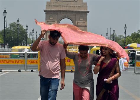 Weather Update Imd Predicts Heavy Rains In Tamil Nadu Severe Heatwave