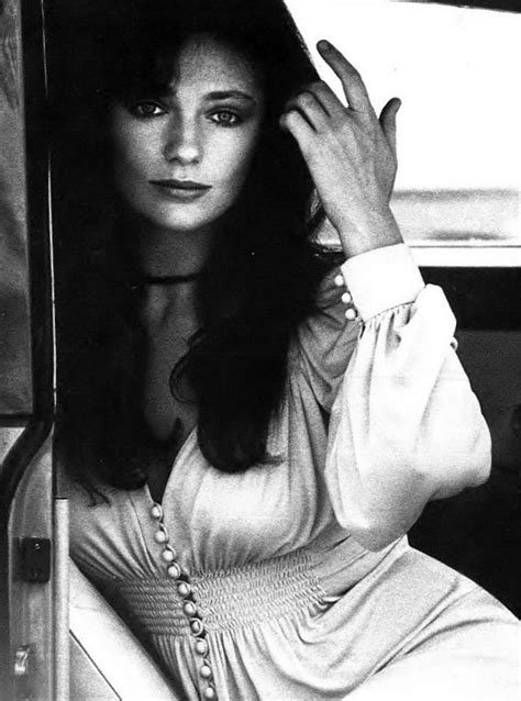 Jacqueline Bisset In Vogue Paris November 1973 Imgur