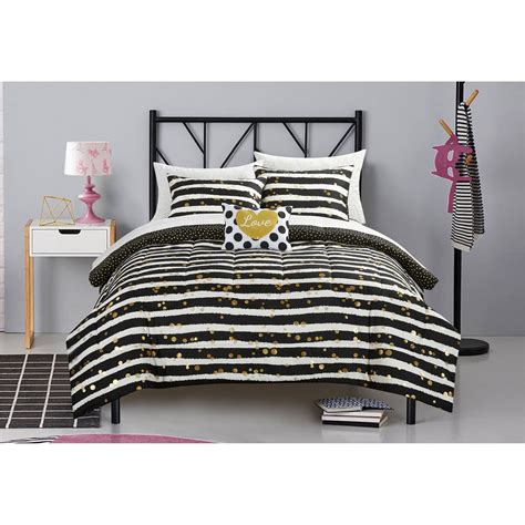 Heritage Club Kids Polka Dot 3 Piece Comforter Set Queen Multicolor