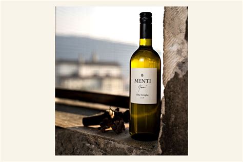 Come scegliere un buon vino: i consigli dell’esperto