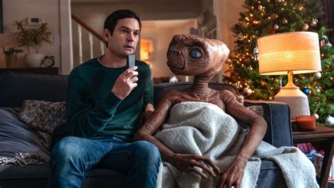 E.T. and Elliott Reunite 40 Years Later in a Commercial Sequel - Nerdist